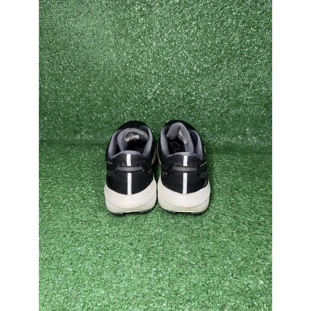 Saucony Triumph 20 Women Size 10 Wide Black White Running Shoes Comfort Sneakers